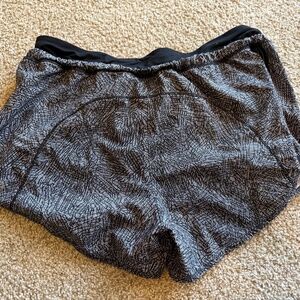 Lululemon Shorts Size 6